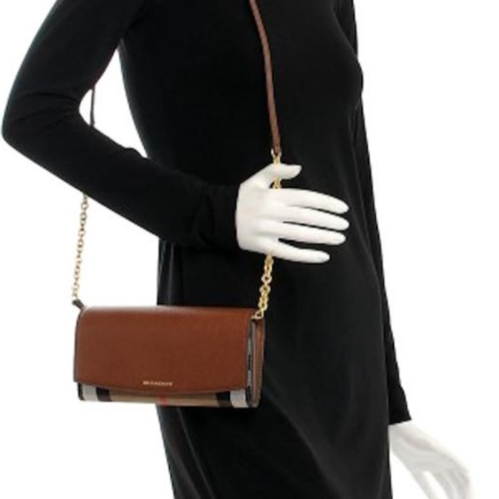 Burberry House Check Wallet With Chain Brown